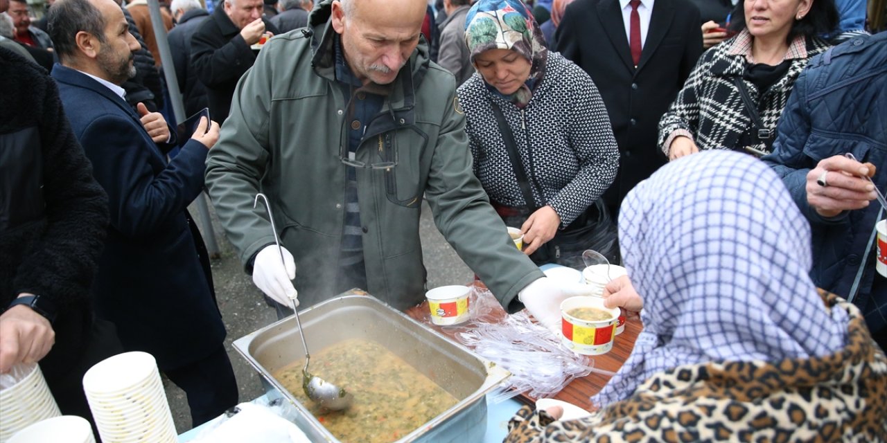 Ordu'da 4 bin kişiye karalahana çorbası ikram edildi