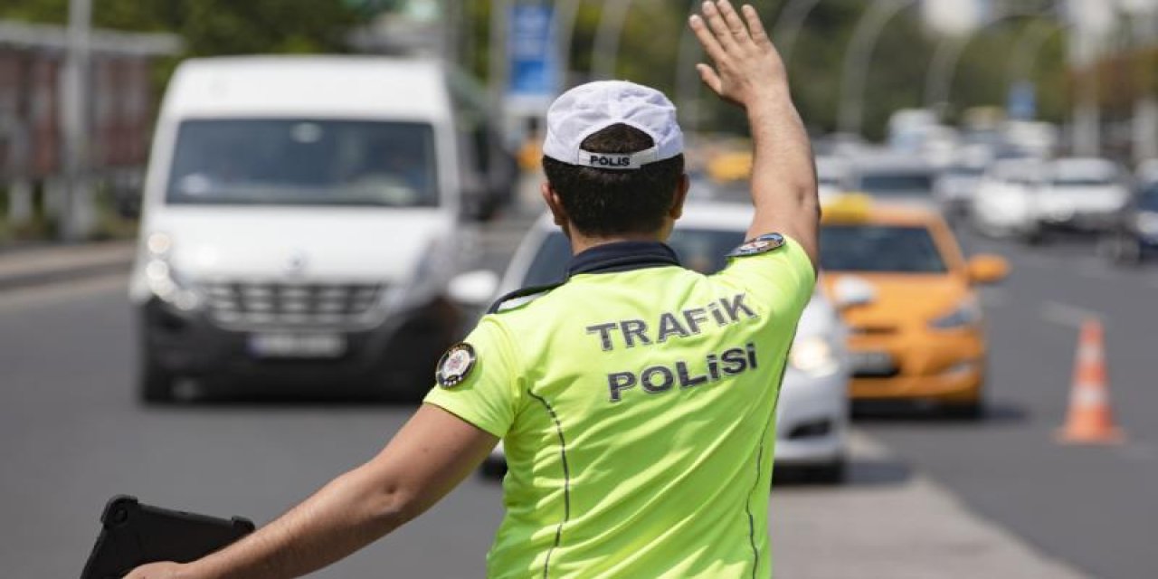 İstanbul'da bazı yollar trafiğe kapatıldı