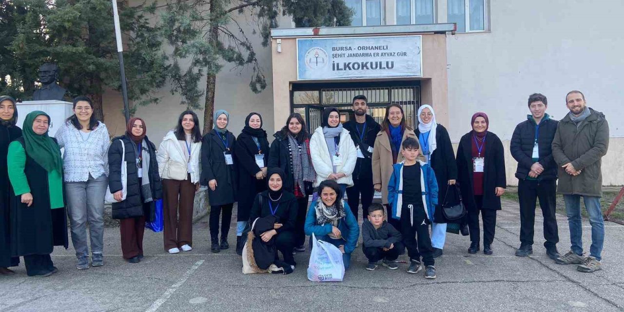 BUÜ’lü öğretmen adaylarına köy okulu deneyimi