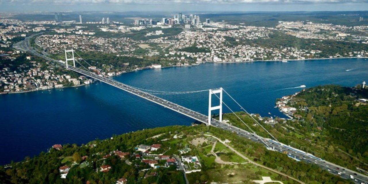 İstanbul Boğazı’nda gemi trafiğine kapatıldı