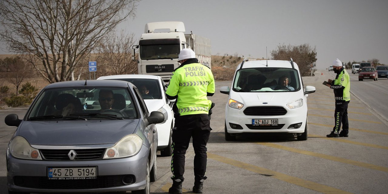 Tatili dönüşünde sürücülere 'yol hipnozu' uyarısı