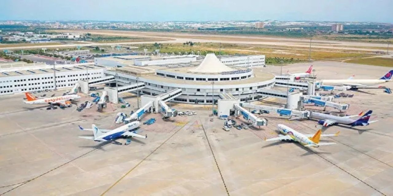Antalya'da havalimanı uçuşlara kapatıldı