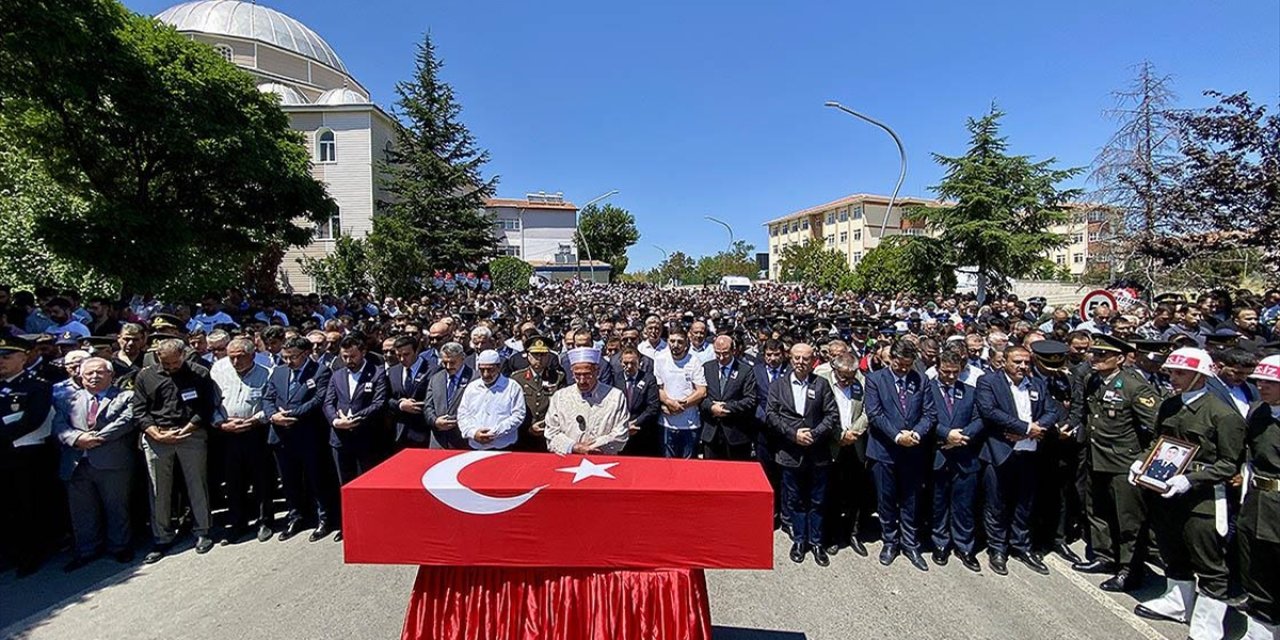 Şehit Astsubay Habip Murat Alp, Kırşehir'de son yolculuğuna uğurlandı