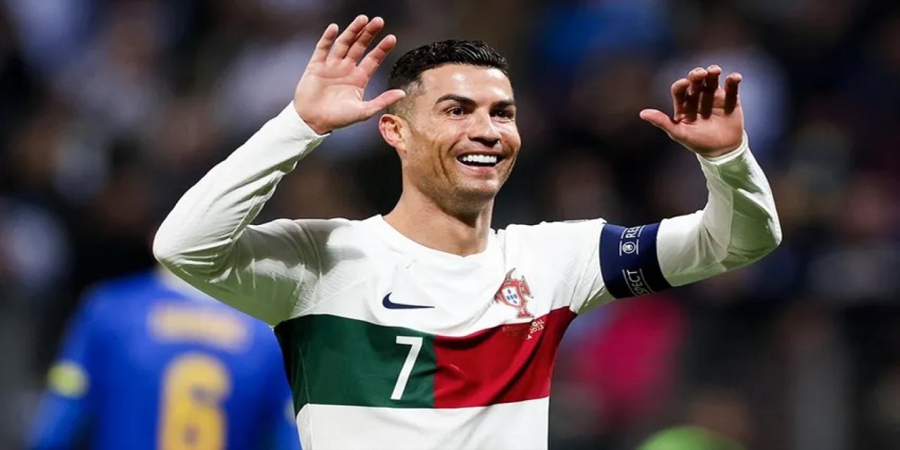 Cristiano Ronaldo  yine bir ilki başardı!