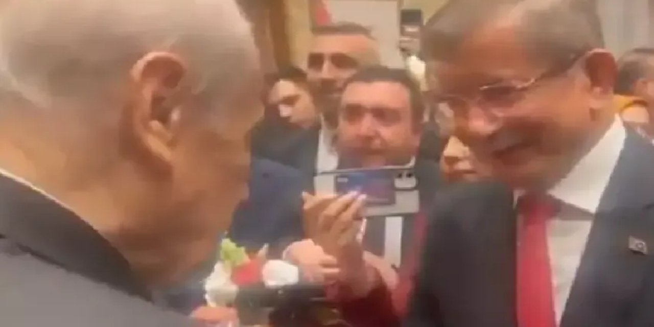 Bahçeli ile Ahmet Davutoğlu arasında gündem olan diyalog!