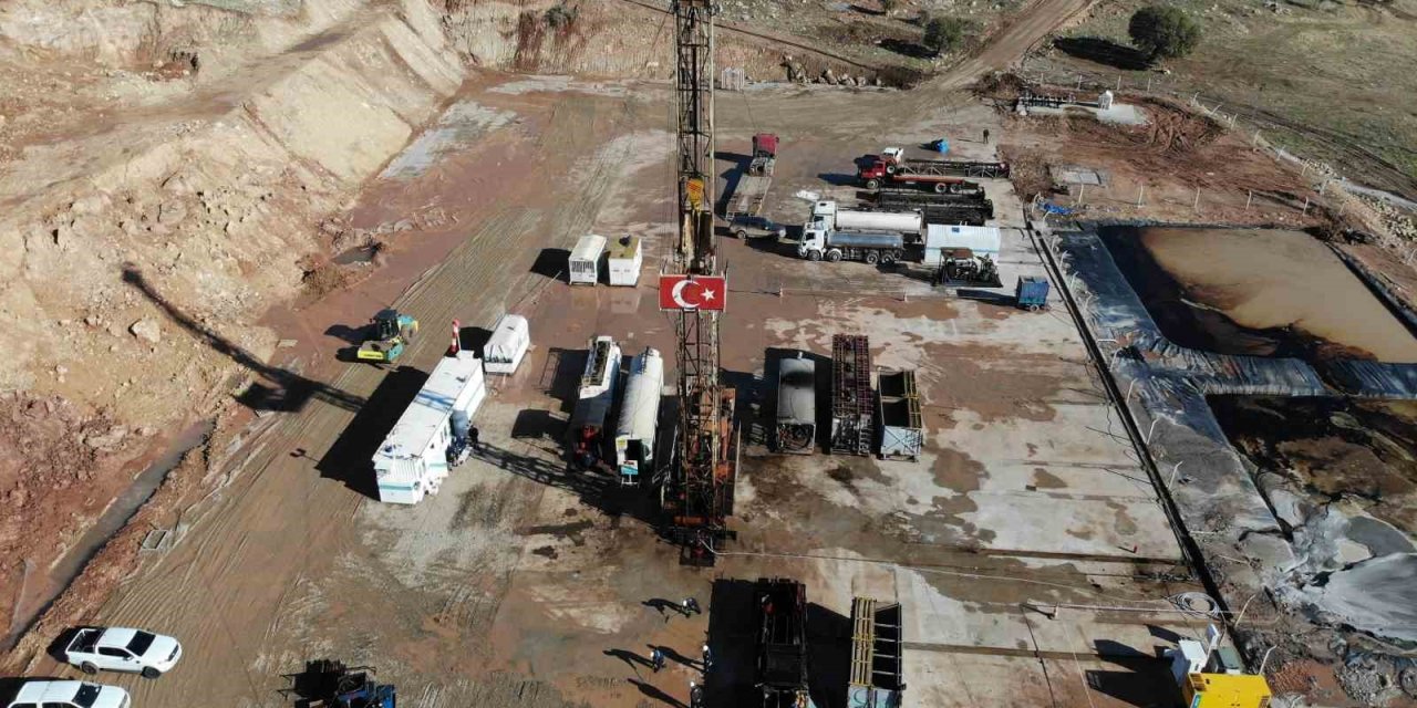 Herkesi şaşırtan haber! Günlük 27 bin varil petrol çıkıyor!