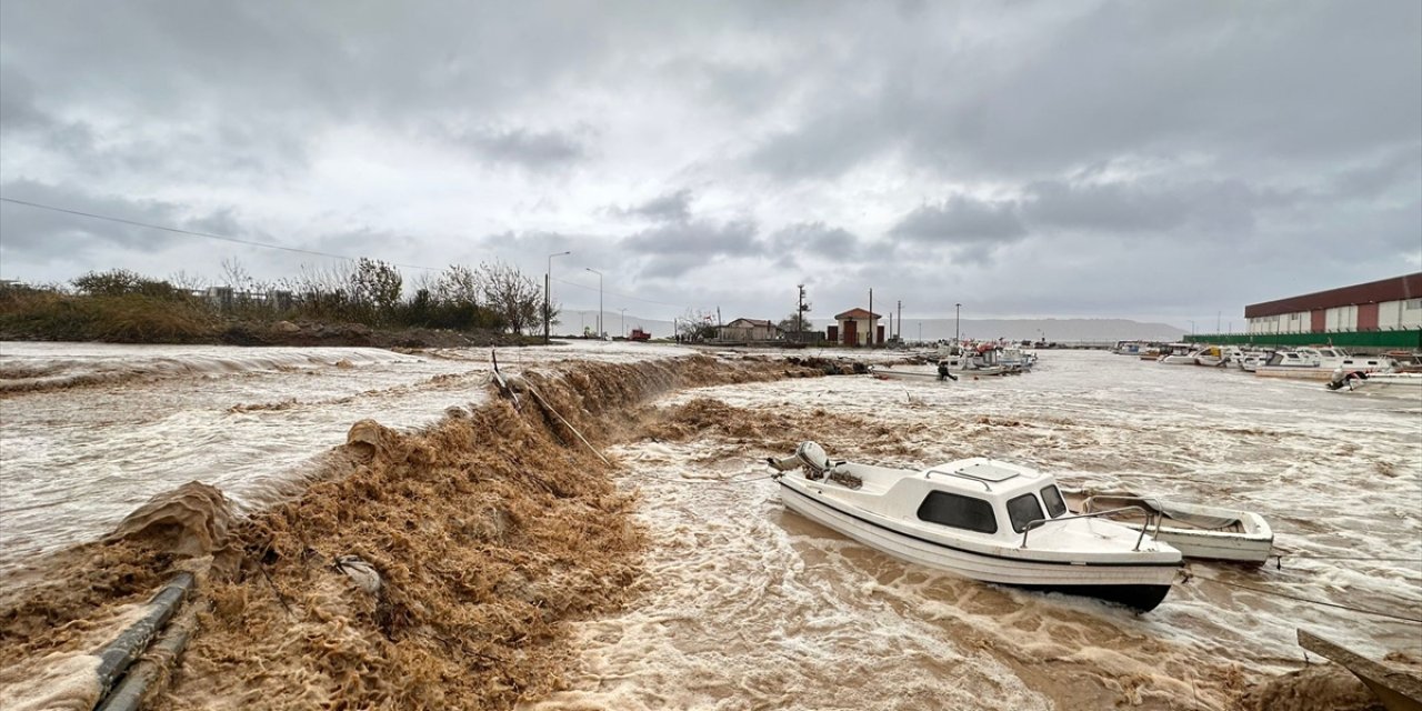 Çanakkale'de Kepez Deresi taştı