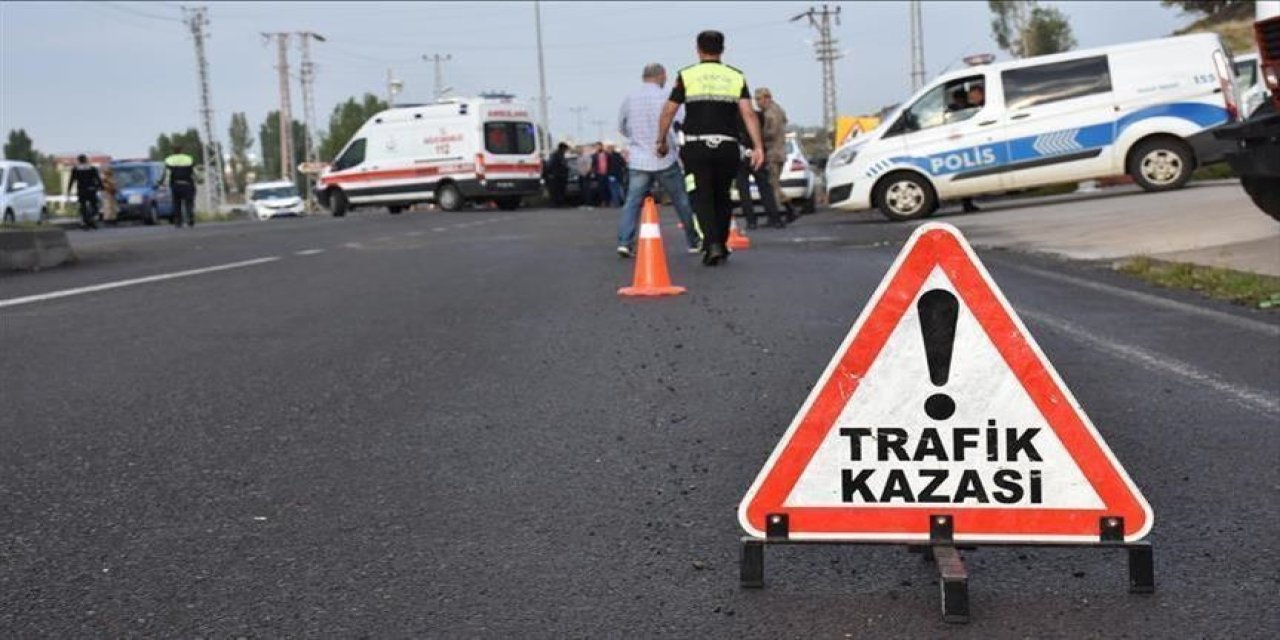 Uşak'ta trafik kazası! 3 kişi yaralandı