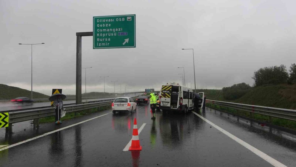 Kuzey Marmara Otoyolu’nda kaza! 13 kişi yaralandı