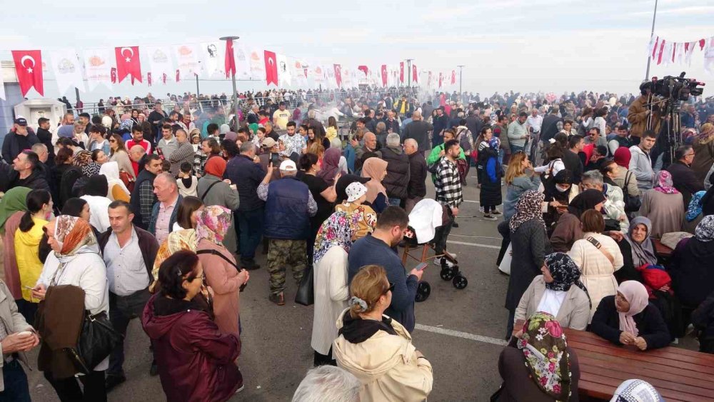 Binlerce vatandaş hamsi festivalinde buluştu