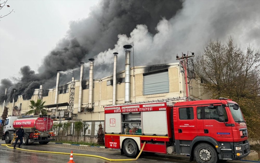 Bursa'da tekstil fabrikasında yangın