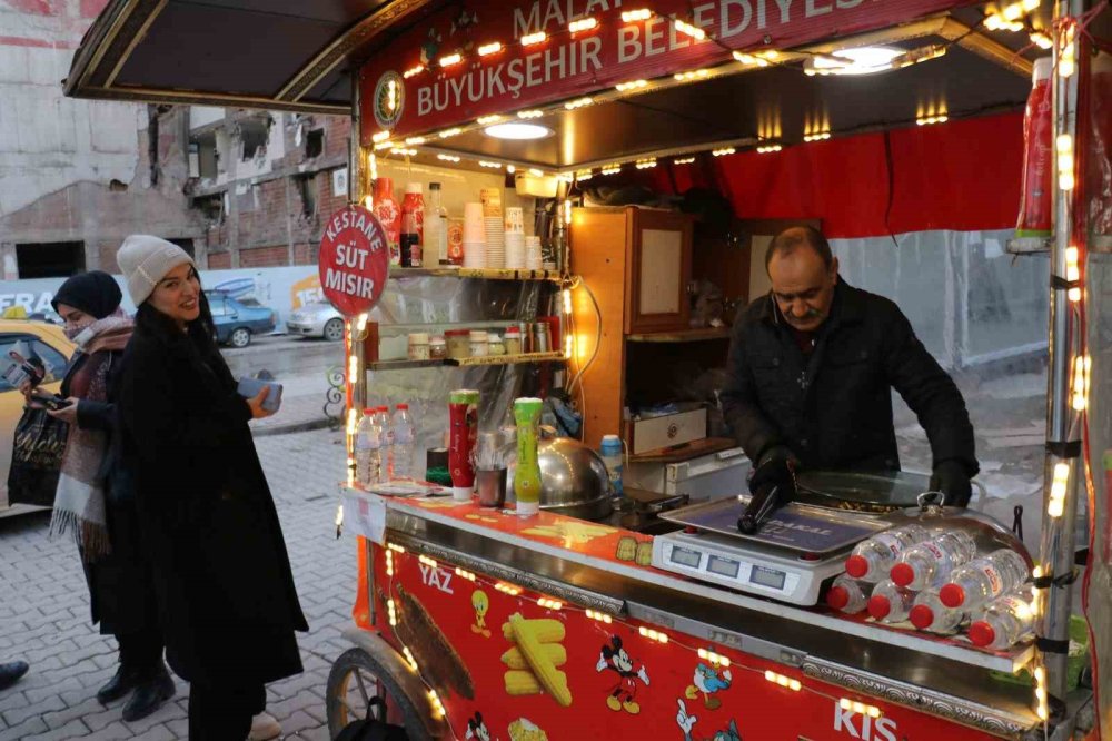 Kestane pişmeden önce cepleri piştikten sonra elleri yakıyor