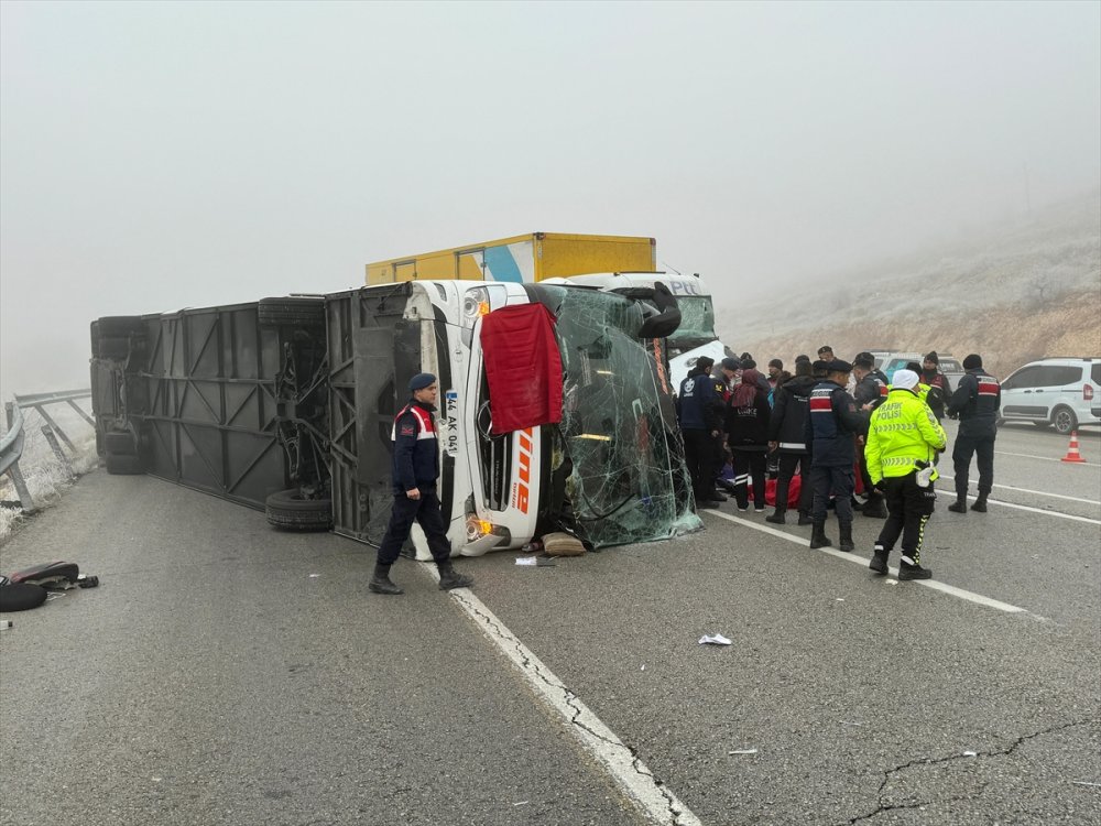 Malatya'da korkunç kaza! 4 ölü ve 36 yaralı var