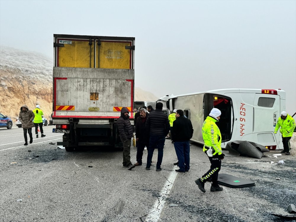 Malatya'da korkunç kaza! 4 ölü ve 36 yaralı var