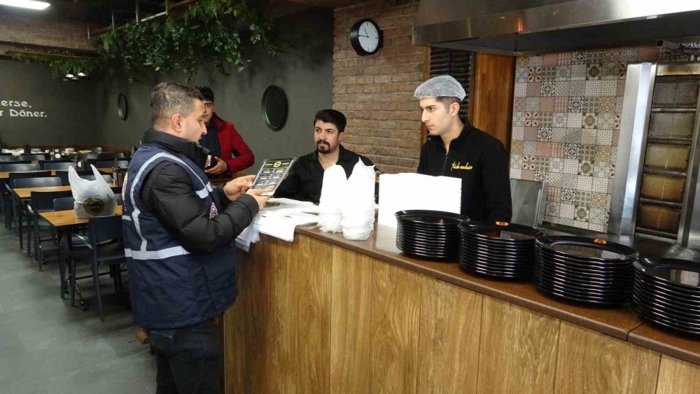 İş yerlerine ‘fiyat listesi’ denetimi yapıldı