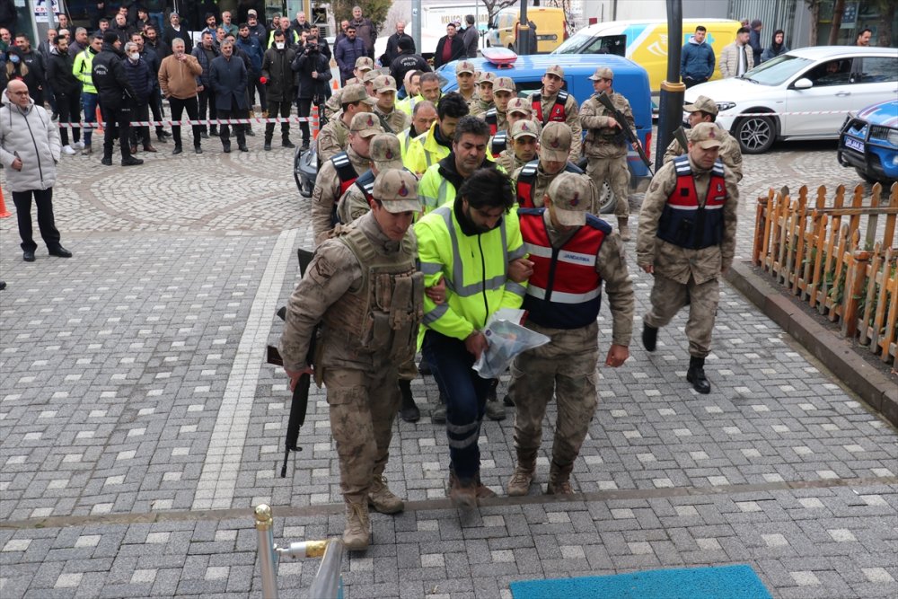 Erzincan'da maden ocağındaki toprak kaymasıyla ilgili 6 zanlı tutuklandı