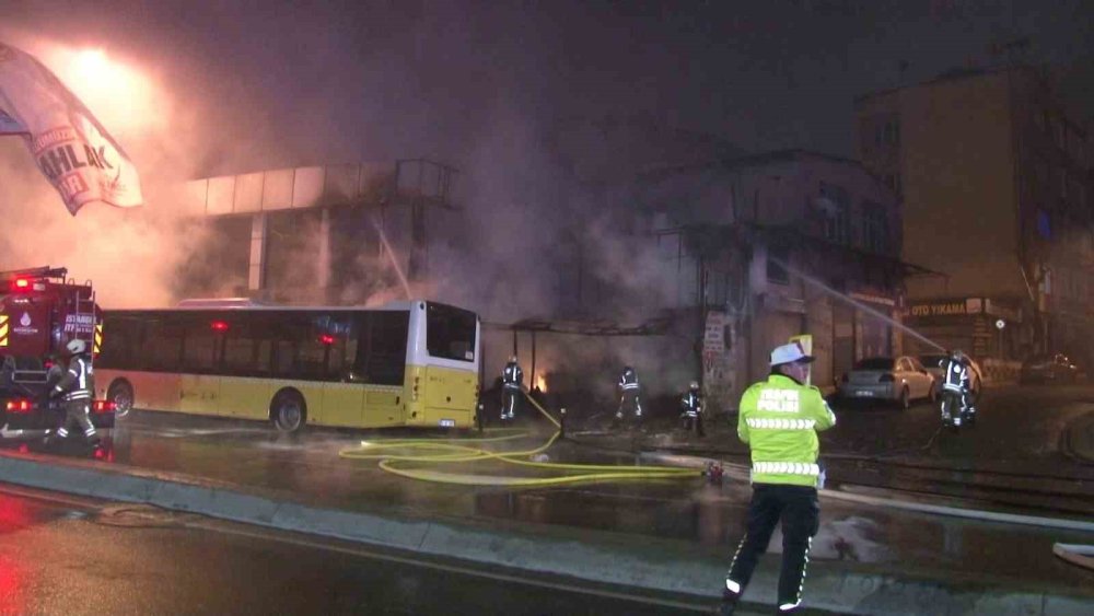 Beyoğlu’nda yangın!