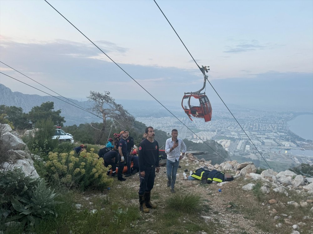 GÜNCELLEME - Antalya'da teleferik kazasında 1 kişi öldü, 7 kişi yaralandı