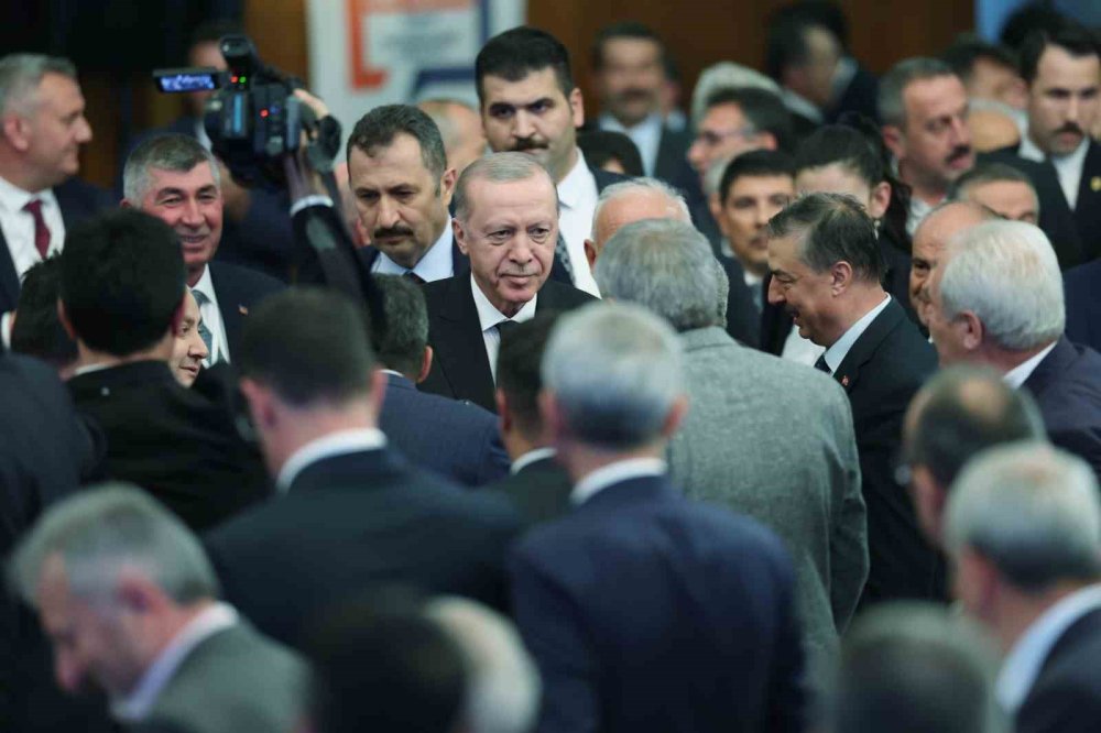 Cumhurbaşkanı Erdoğan: “Toplumda yabancı düşmanlığını ve sığınmacı nefretini körükleyerek hiçbir yere varılamaz”
