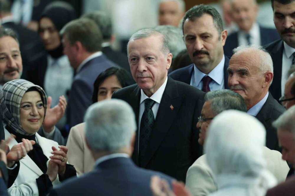 Cumhurbaşkanı Erdoğan: “Toplumda yabancı düşmanlığını ve sığınmacı nefretini körükleyerek hiçbir yere varılamaz”