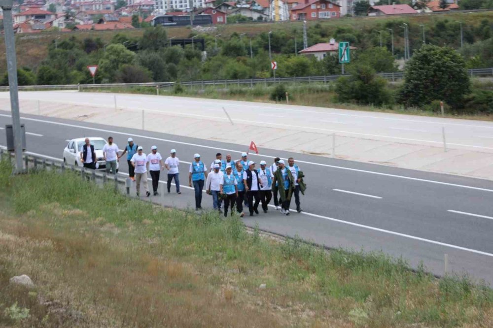 Büro Memur-Sen’in Bolu’dan Ankara’ya '3600' yürüyüşü sürüyor